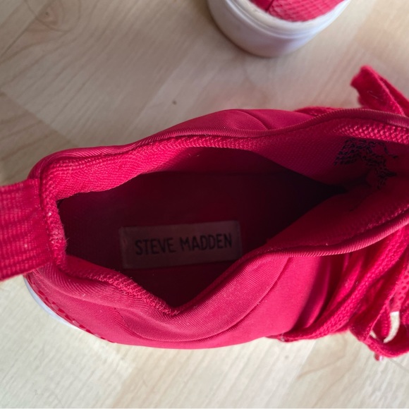 Steve Madden Red Lancer size 6.5 USED - Picture 3 of 4